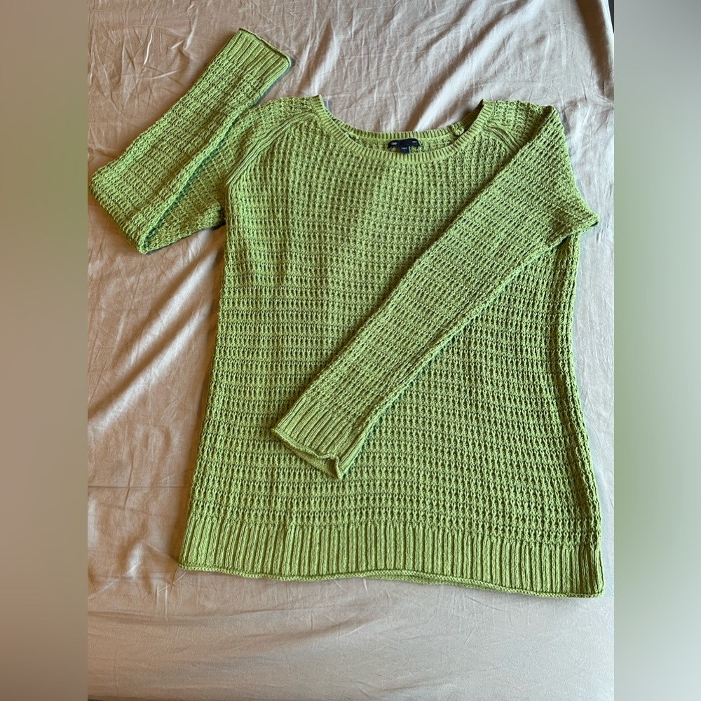 GAP sweater size L